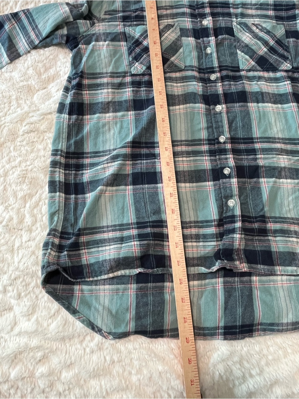 O+O Aqua and Navy Flannel Plaid Button-Down Shirt Size XL - Picture 8 of 9